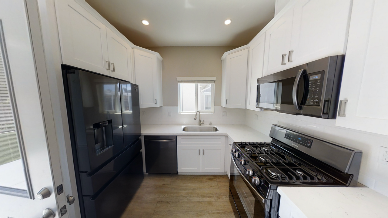 5131 Tipton Street - Photo 5 of 18