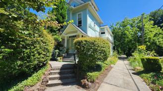 CarTr02 - Photo 1 of 1