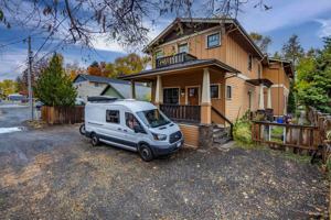 featured image of 730 Nw Florida Ave #2