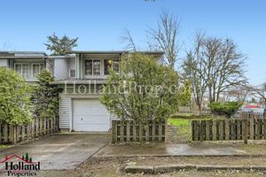 featured image of 2621 Se 174th Ave #A