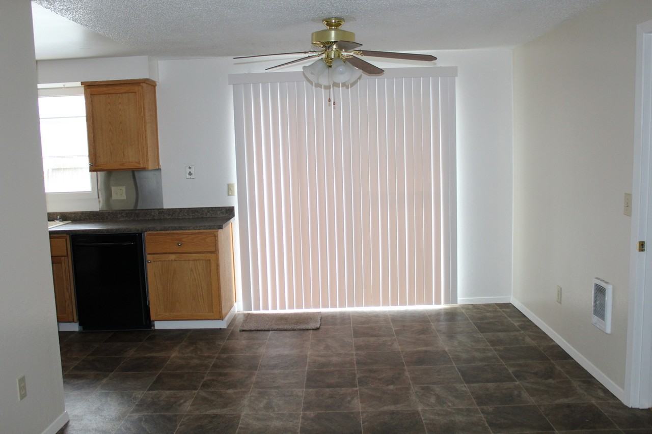 3515 Hope St - Photo 4 of 23