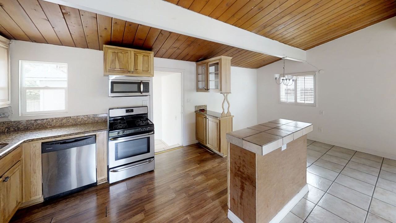 5775 Baja Dr - Photo 7 of 23