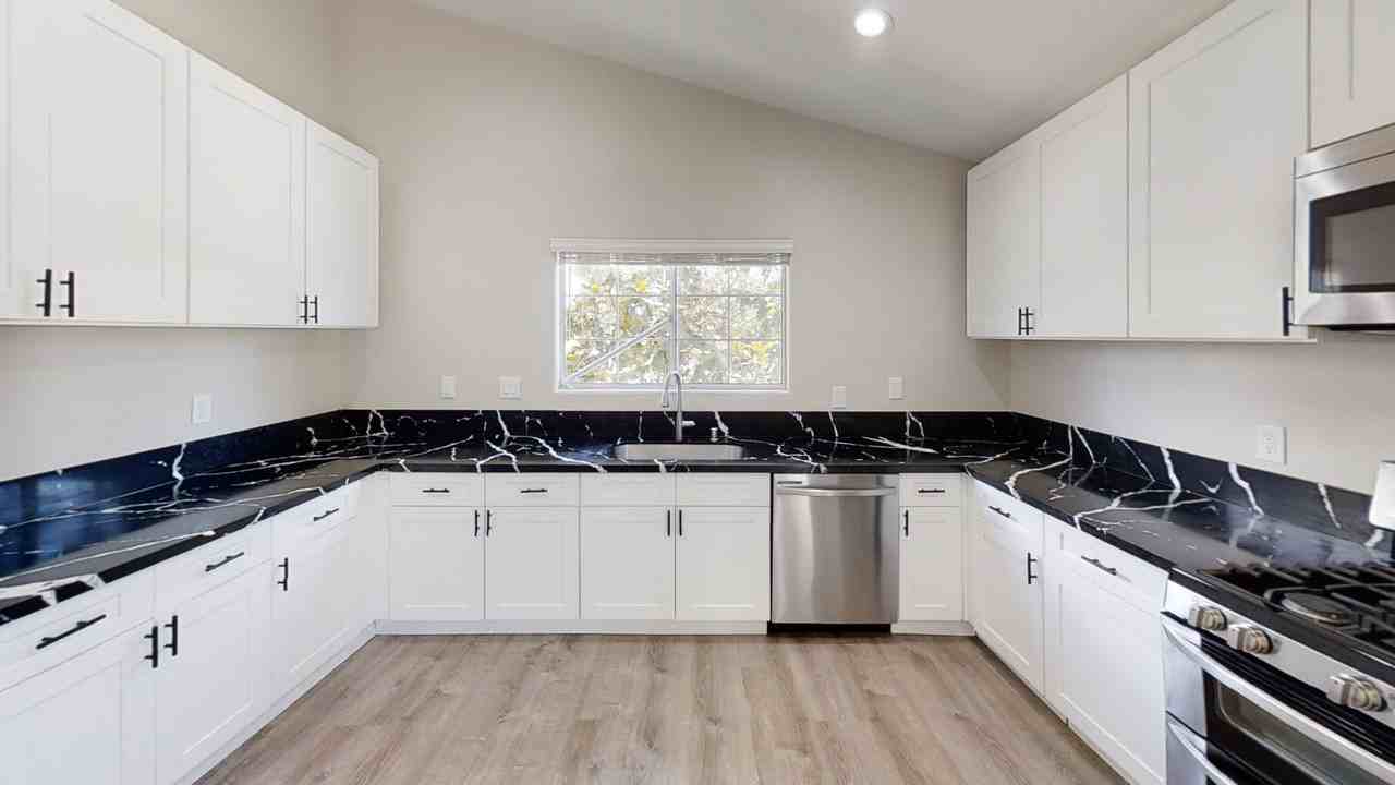 6497 6499- 6497 Montezuma Rd. - Photo 7 of 23