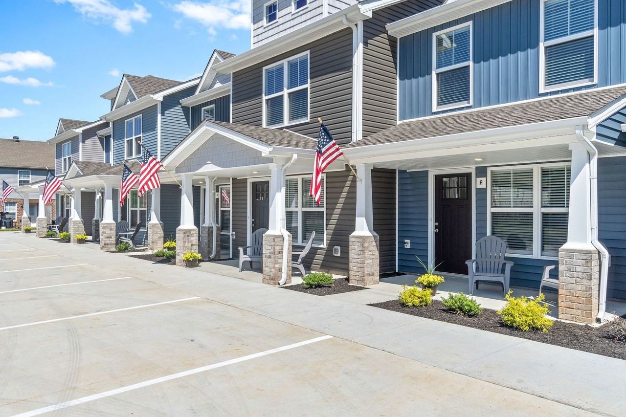 2299 Raleigh Court - Photo 4 of 24