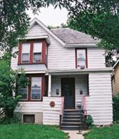 featured image of 828 E Johnson St