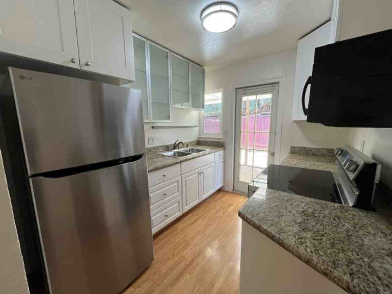 43269 Sweetwood St - Photo 2 of 10