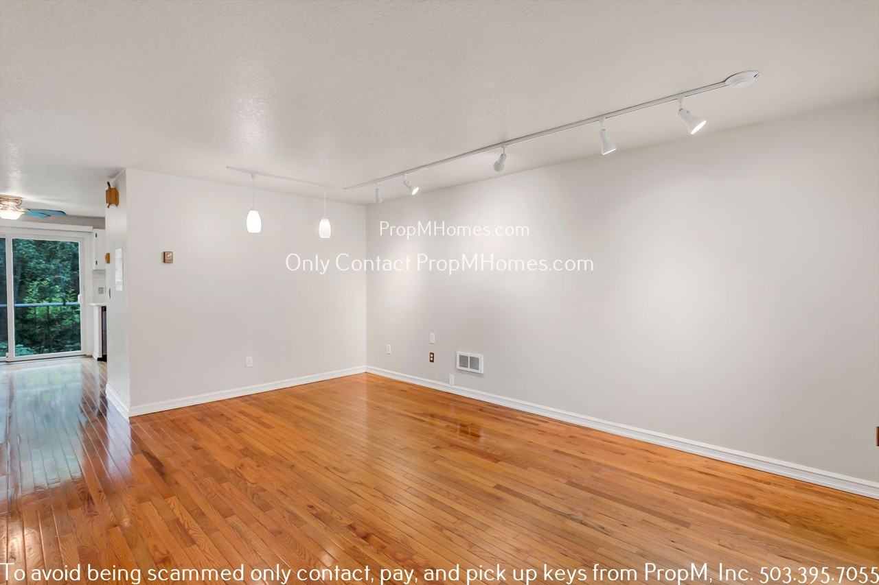 29490 Sw Courtside Dr #15 - Photo 4 of 20