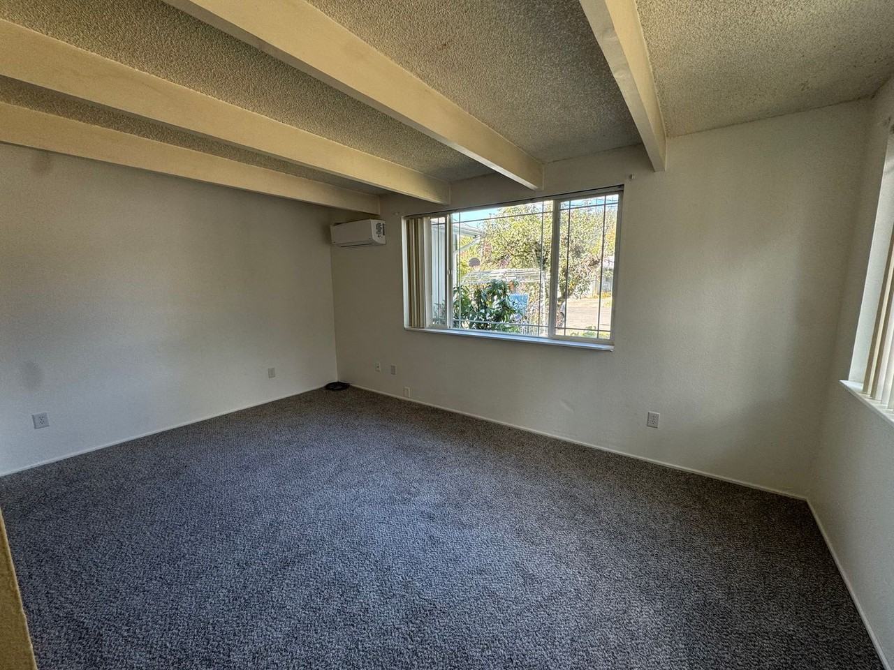 714 E First Ave - Photo 3 of 19