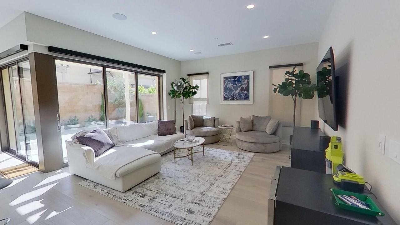 190 Plum Lily - Photo 2 of 24