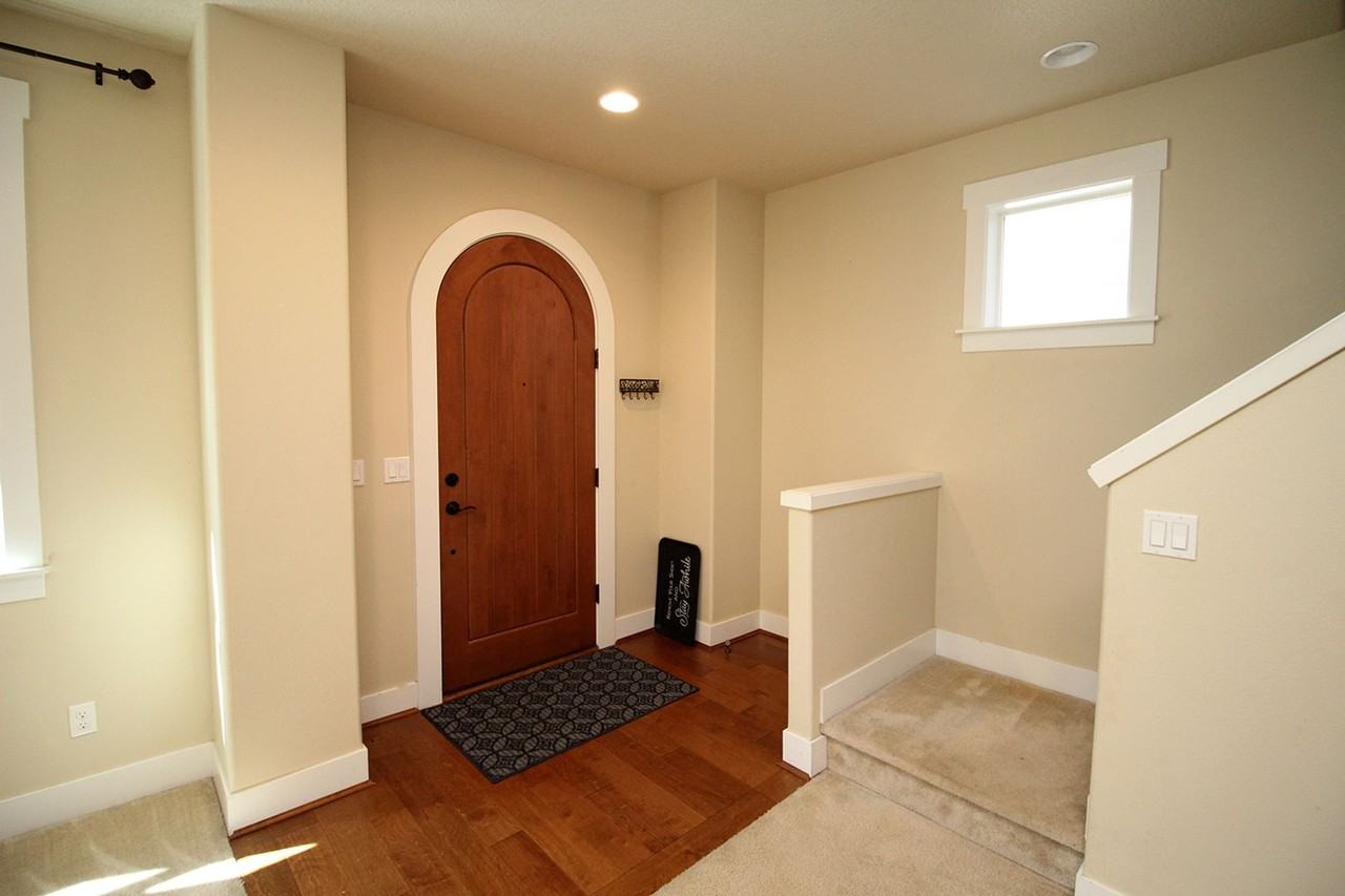 420 Sw 204th Ter - Photo 3 of 26