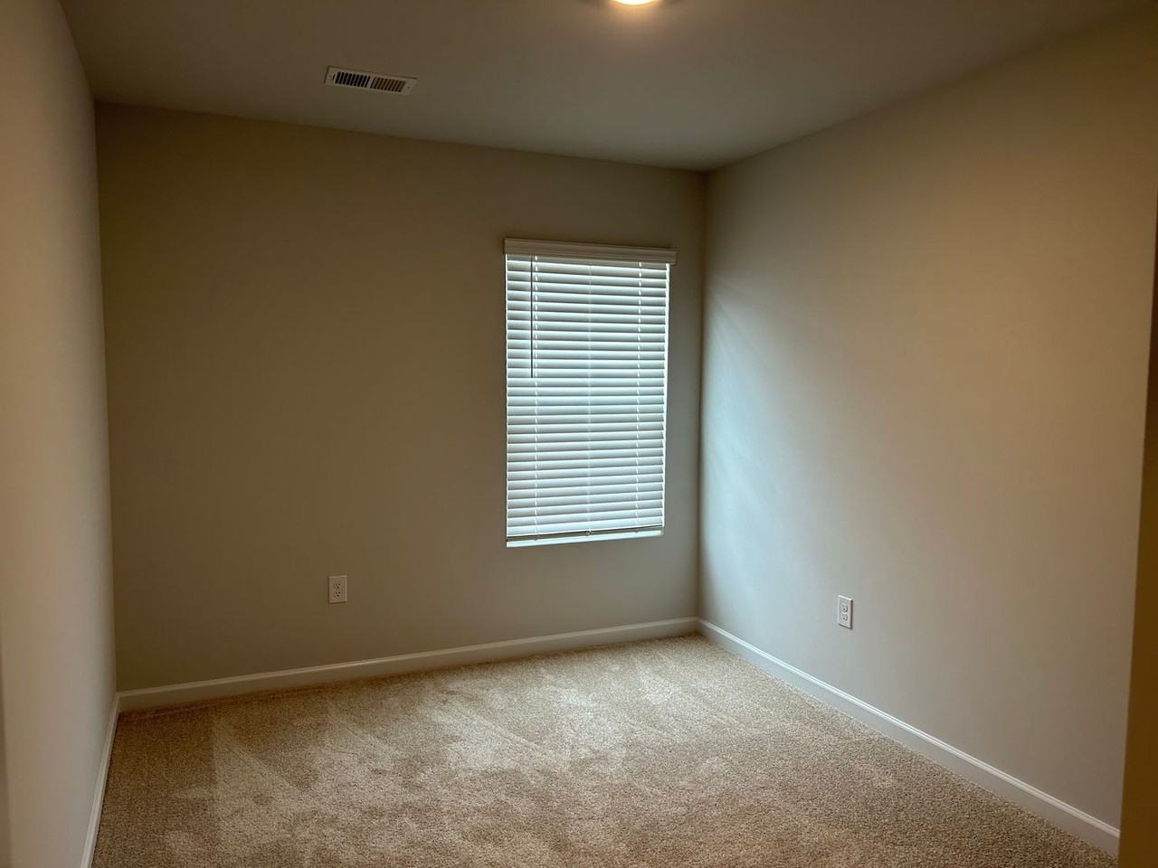 741 Grovebury Ct - Photo 2 of 10