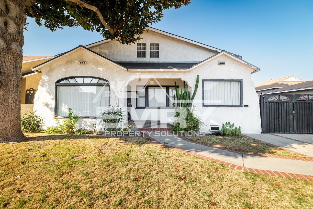 3365 Virginia St - Photo 2 of 30