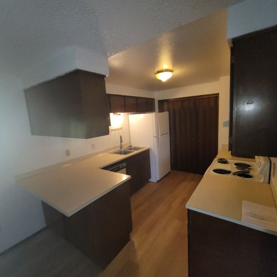 3727 S 150th Street - Photo 2 of 6