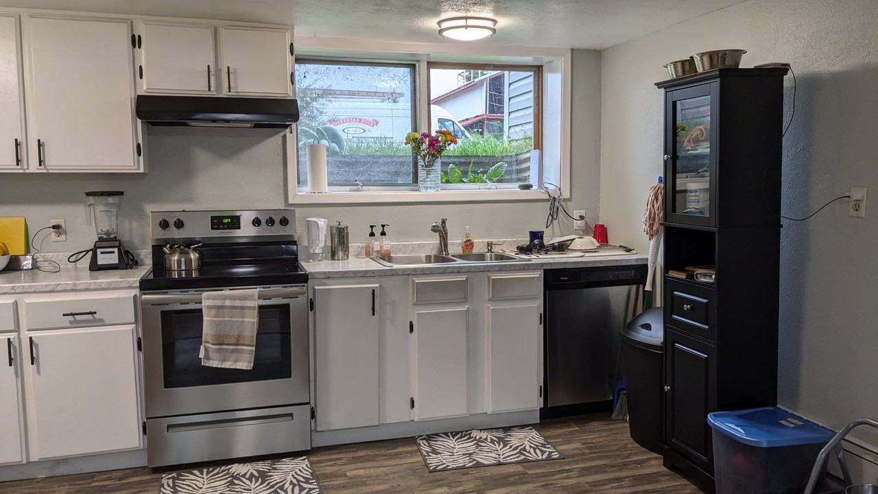 11 Margaret Ave #3 - Photo 5 of 12