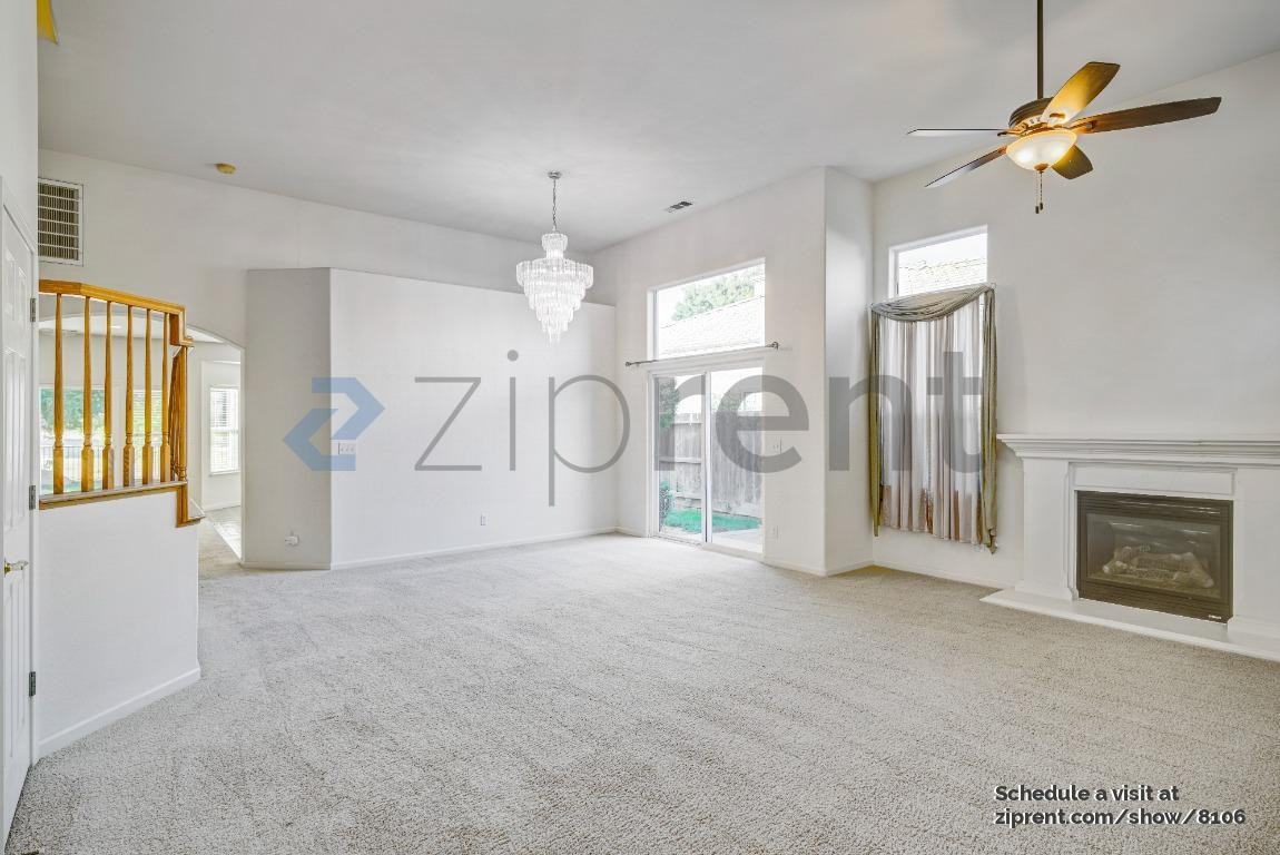 7050 Emerald St - Photo 2 of 20