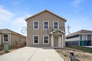 featured image of 3910 Poteet Pl