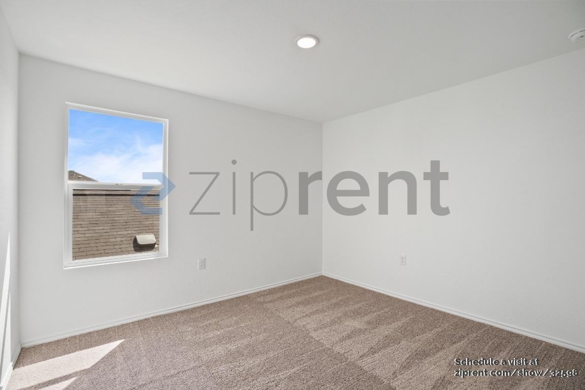 3910 Poteet Pl - Photo 6 of 21