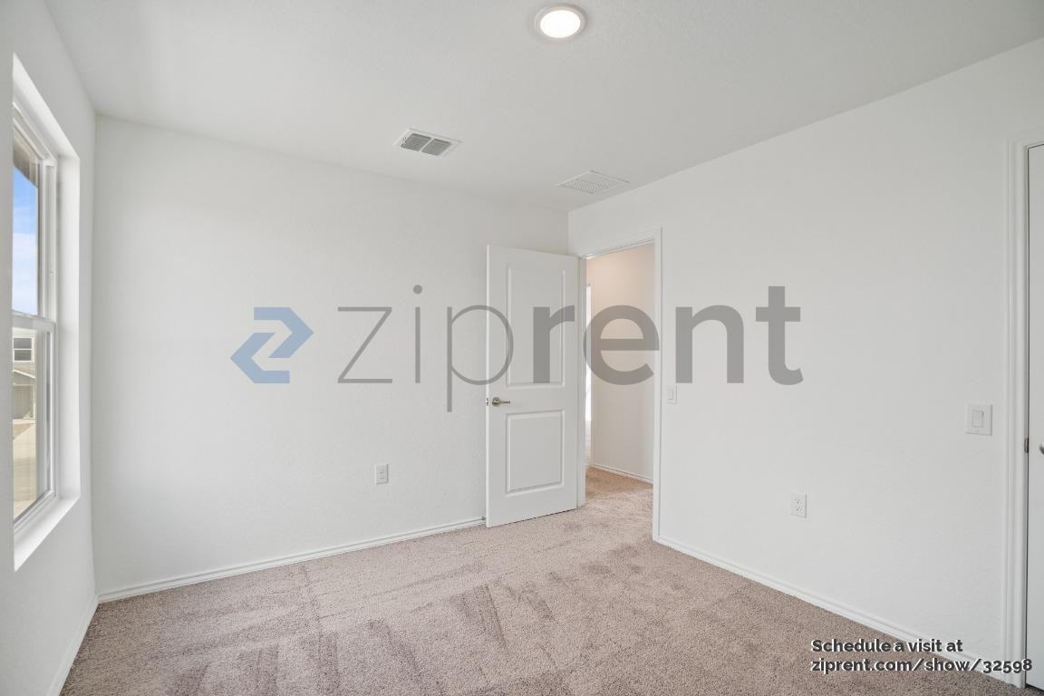 3910 Poteet Pl - Photo 7 of 21