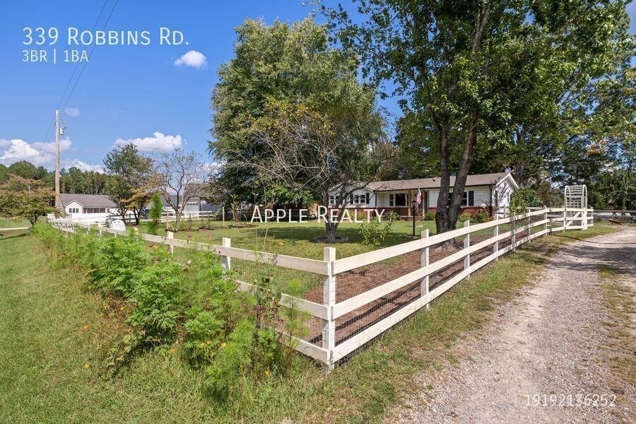 339 Robbins Rd - Photo 2 of 19