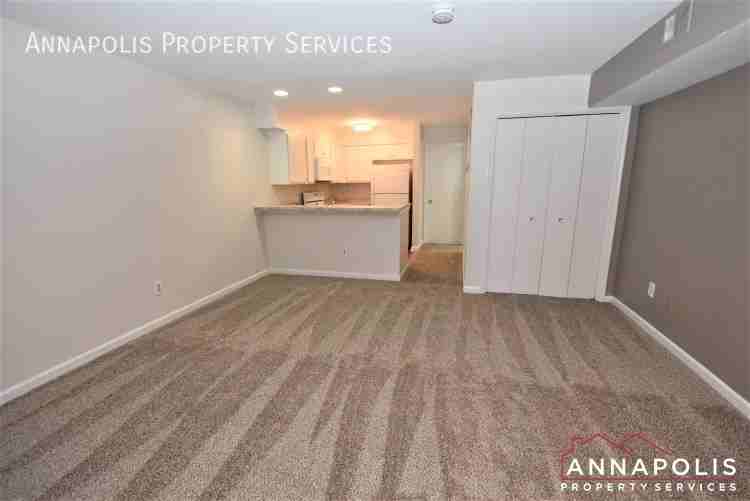 28C Queen Mary Ct - Photo 2 of 15