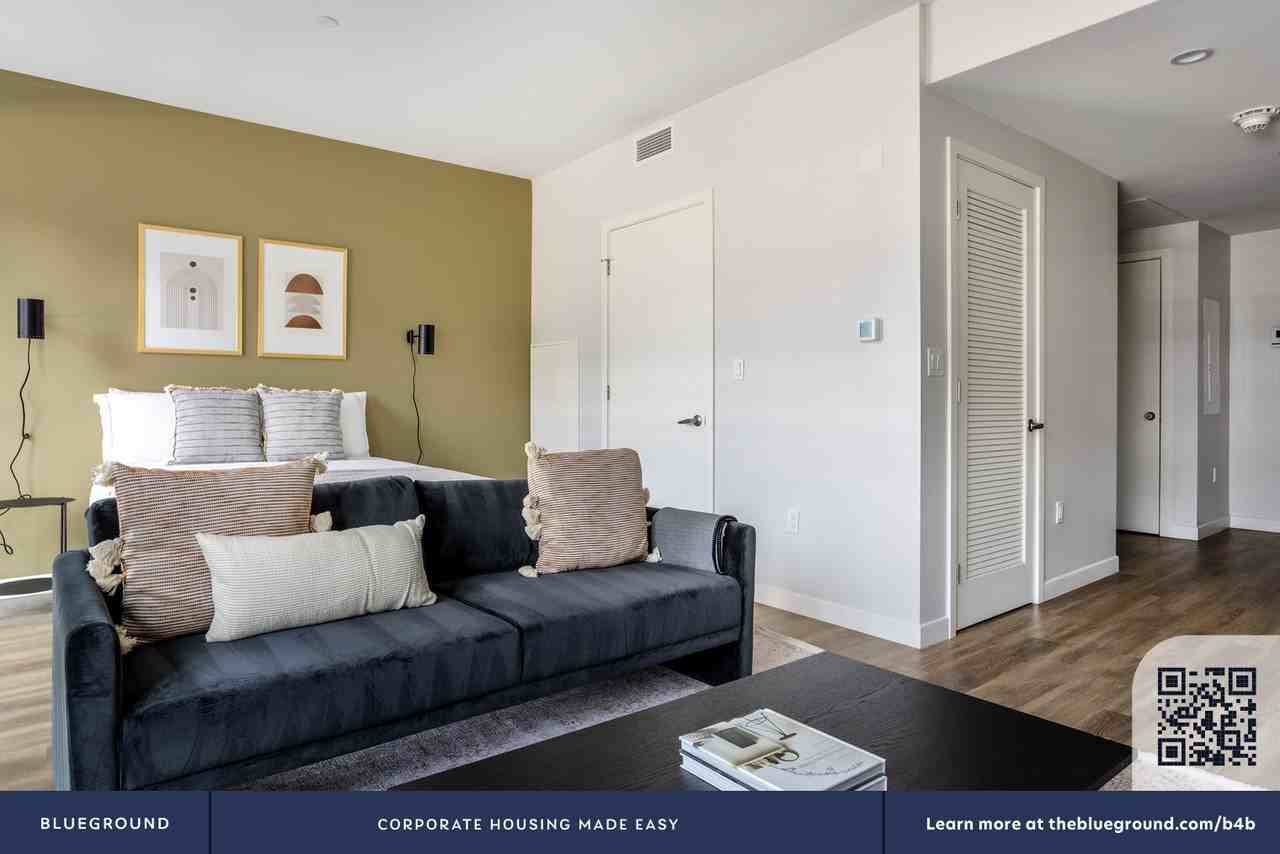 50 Rogers Street - Photo 5 of 33