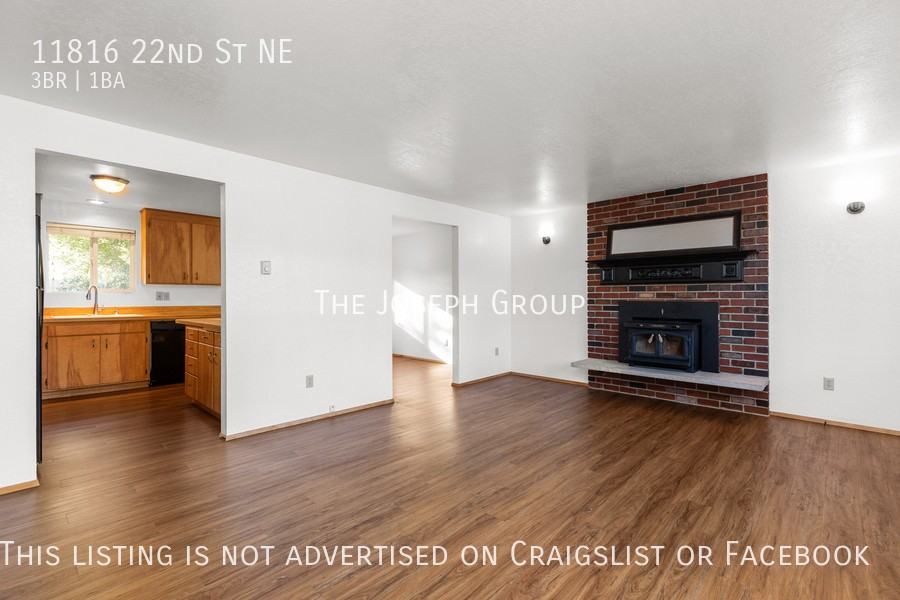 11816 22nd St Ne - Photo 2 of 37