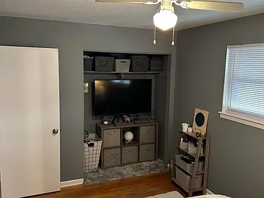6040 Alvin Dr - Photo 3 of 19