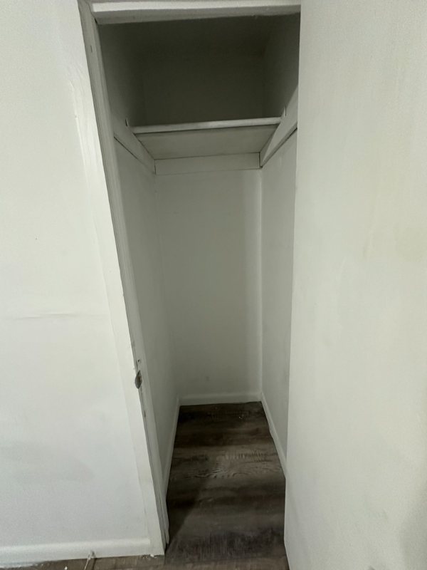 1710 James St - Photo 3 of 15