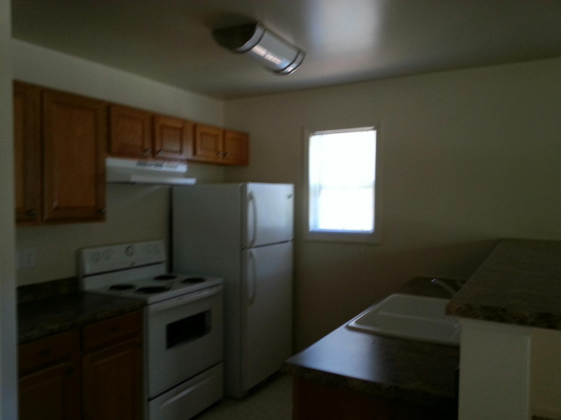 121 Park Ln #A - Photo 3 of 6