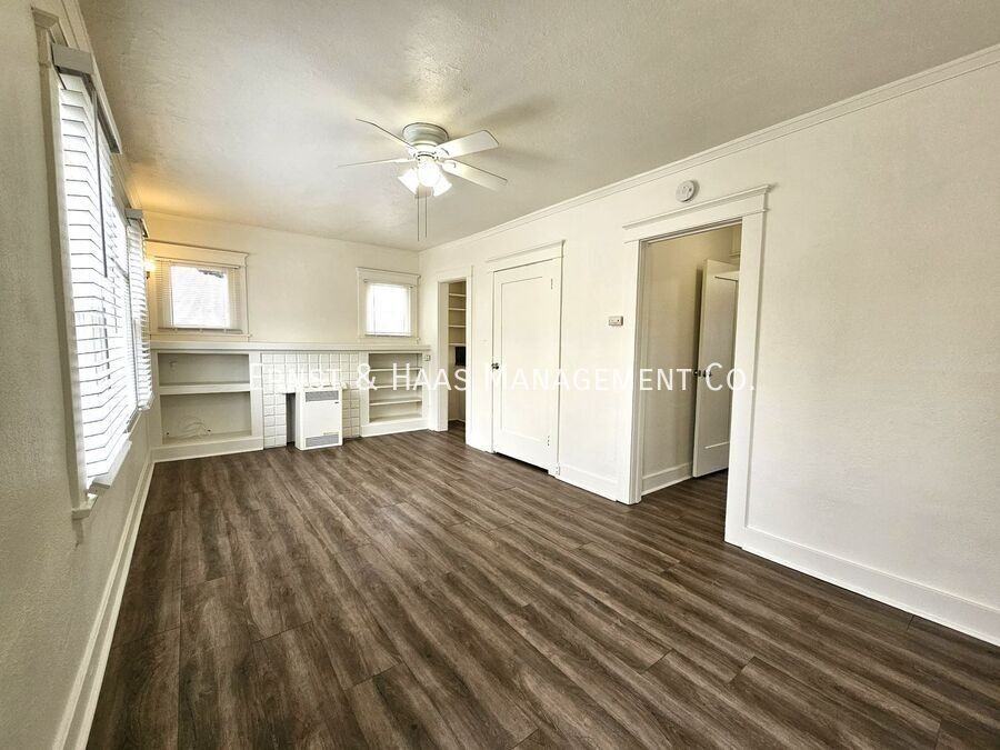 3801 E 14th St - Photo 2 of 15