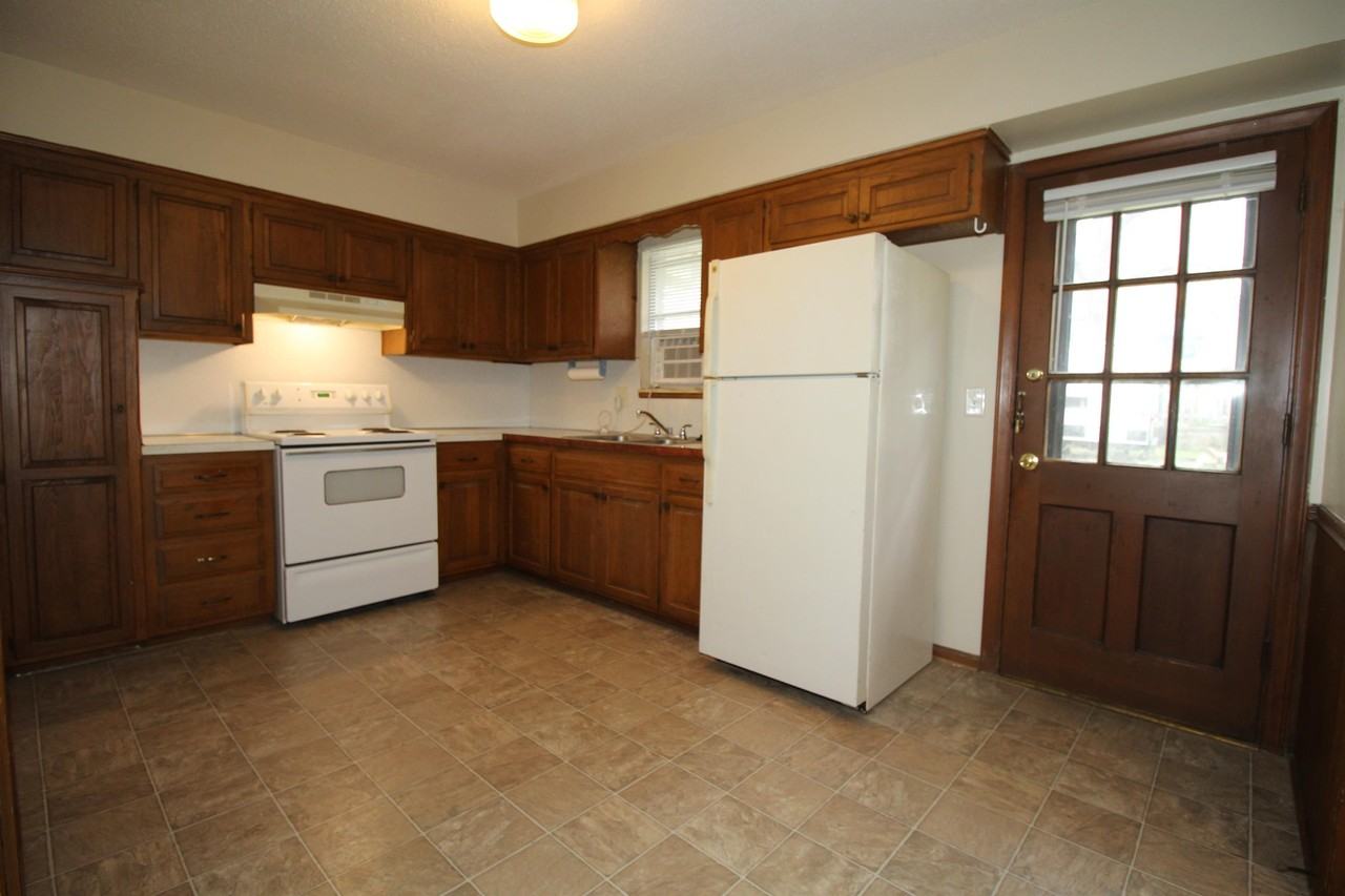 10911 W. 59th Terrace - Photo 3 of 6