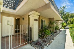 featured image of 5228 Caminito Solitario