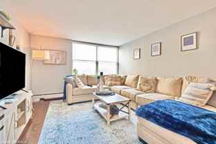 3033 North Sheridan Road, Unit 704 - Photo 1 of 1