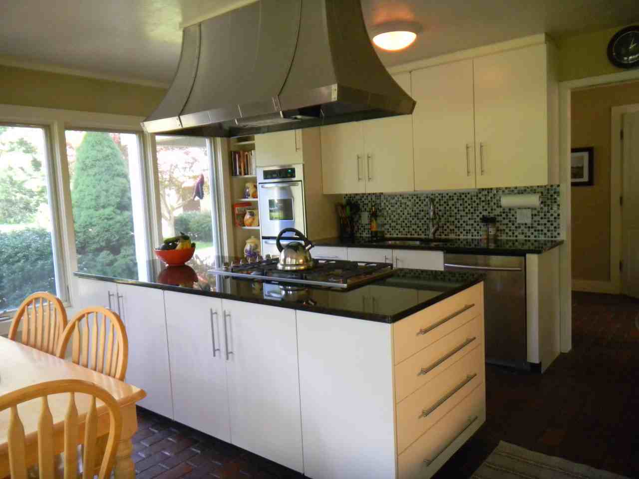 280 E St S - Photo 3 of 9