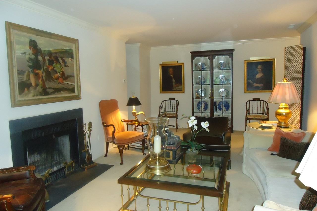 310 Hadley Dr #310 - Photo 2 of 10