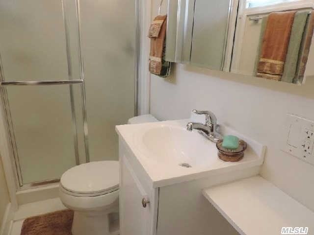 45 Walnut St - Photo 2 of 8