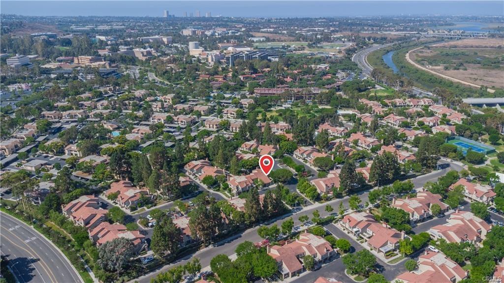 80 Stanford Ct #40 - Photo 2 of 8