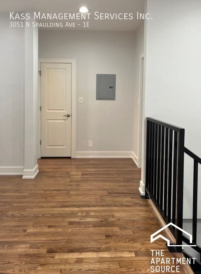 3051 N Spaulding Ave #2W - Photo 5 of 12