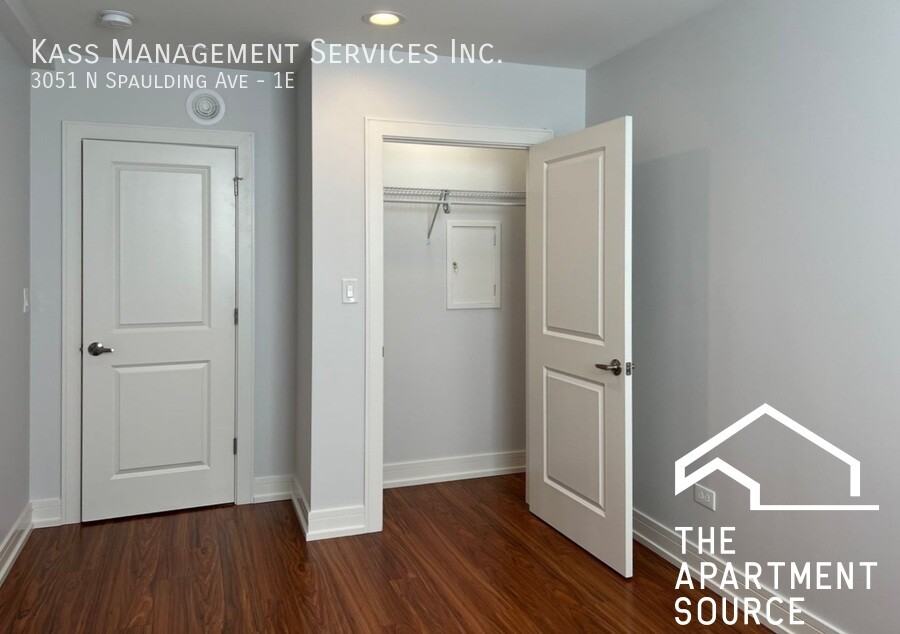 3051 N Spaulding Ave #2W - Photo 6 of 12