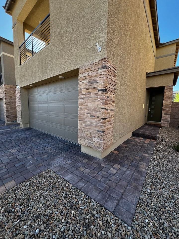 9763 Mojave Mountain St - Photo 4 of 7