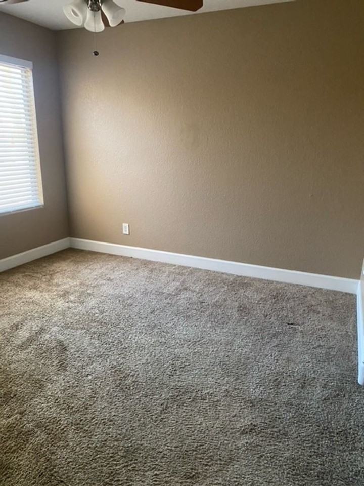 8755 W Royal Palm Rd - Photo 7 of 18