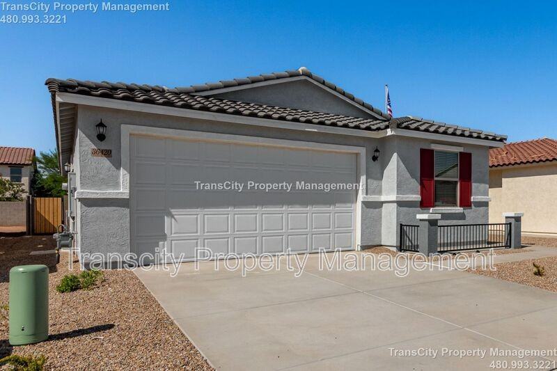 36420 W San Alvarez Ave - Photo 2 of 15