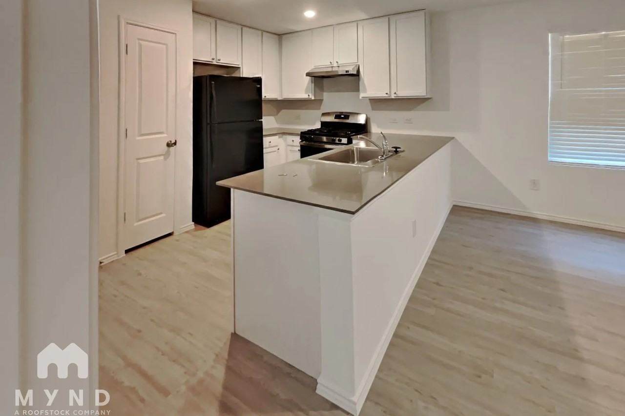 12935 Hancock Pool - Photo 2 of 19