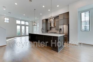 2928 Lamar St - Photo 1 of 1