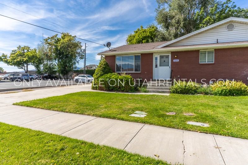 139 N Center St #139 - Photo 2 of 18