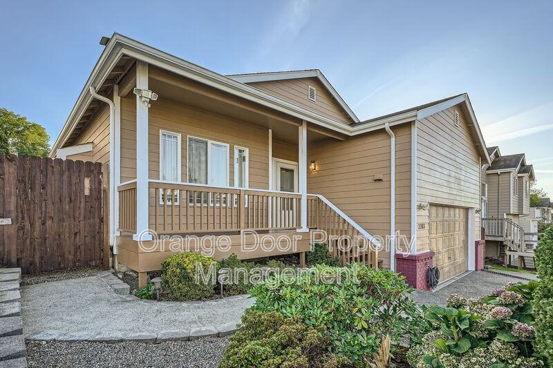 2303 S 252nd Pl - Photo 2 of 29