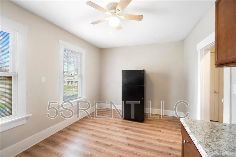 85 W 2nd St - Photo 7 of 12