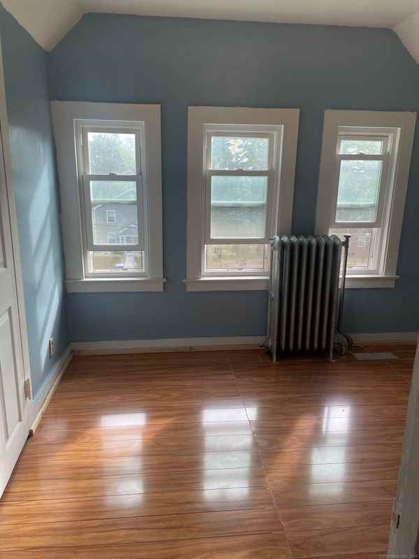 591593 Blue Hills Ave ##3 - Photo 2 of 7