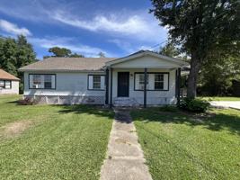 featured image of 215 N 25th Ave