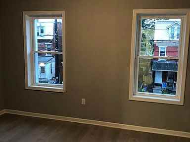 145 E Duval St - Photo 3 of 10